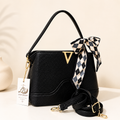 Bolsa Elegance Black com Lenço Exclusivo