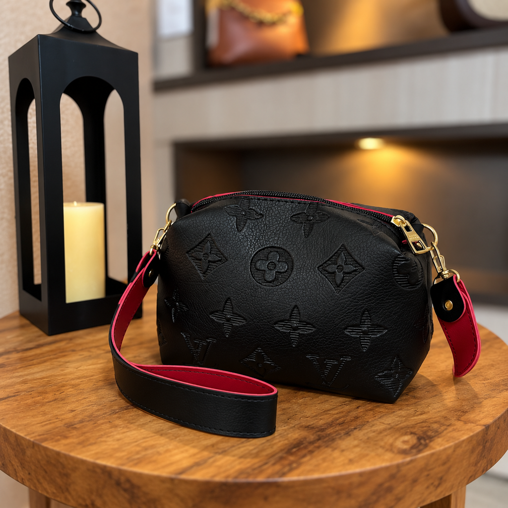 Bolsa mini preta, vista em perspectiva