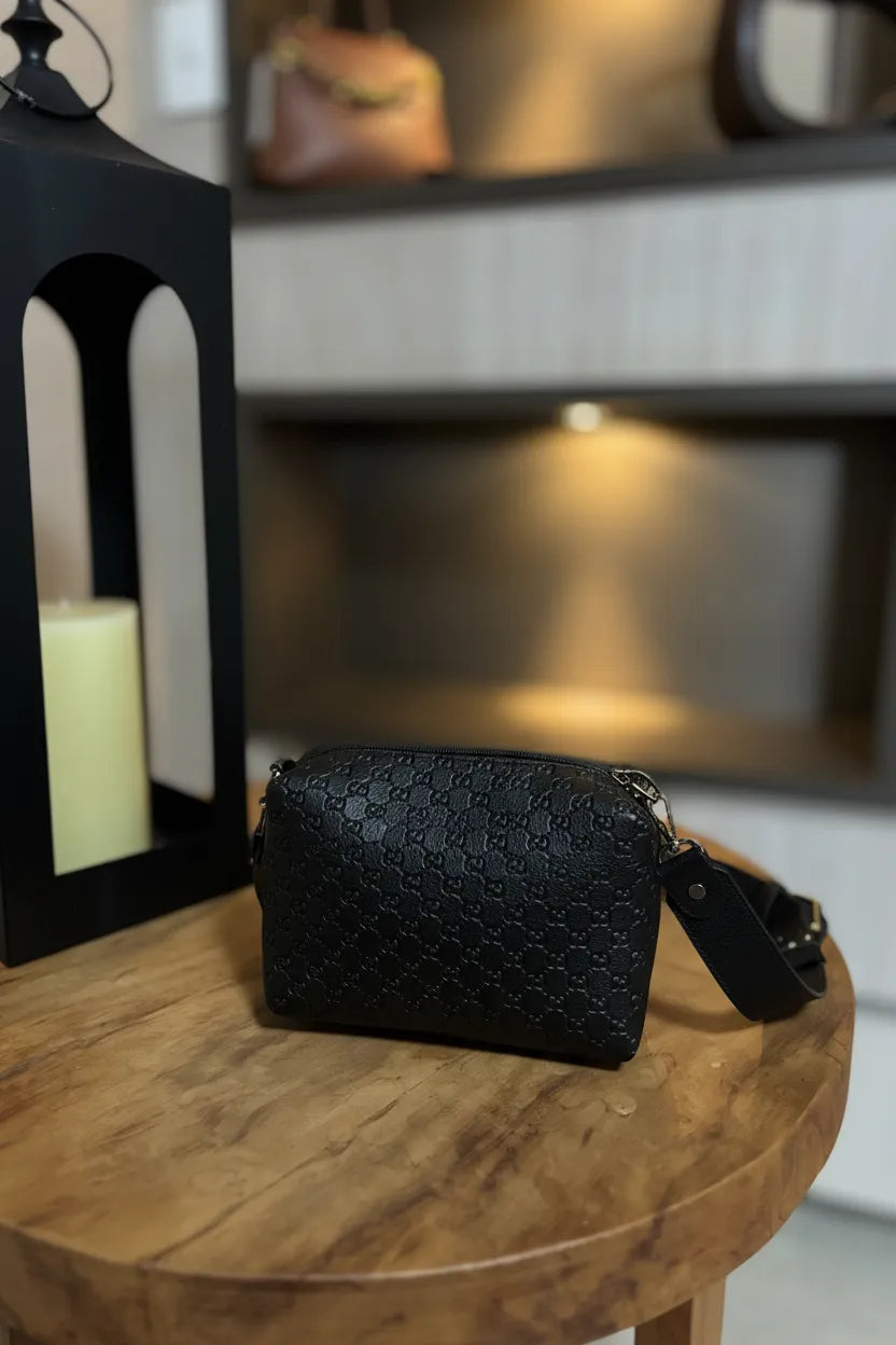 Bolsa Gucci Messenger GG Supreme Preta