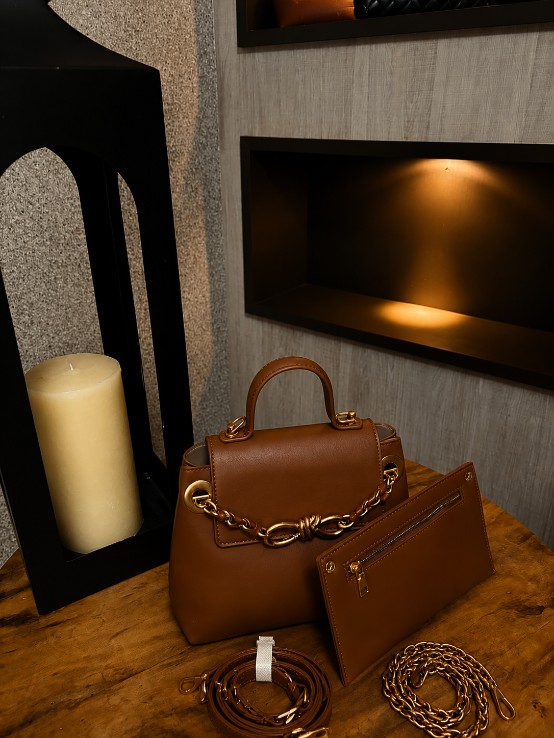 Bolsa Caramel Gold Chain