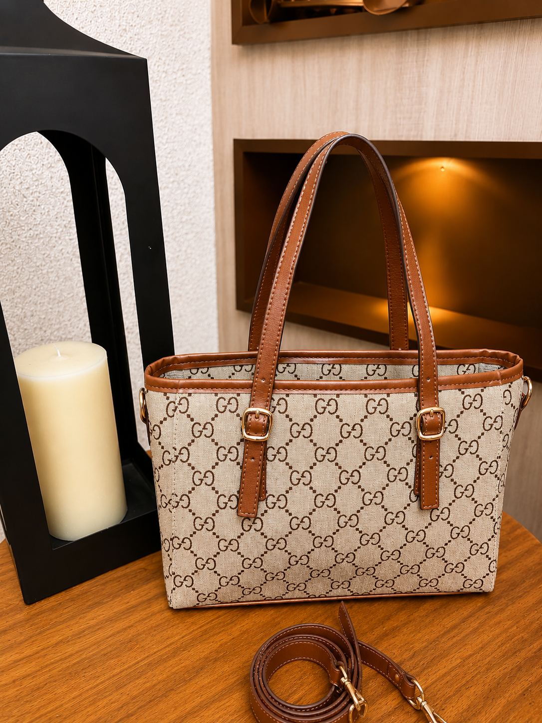 Bolsa Tote Monograma Bege com Listras — Prestige Stripe