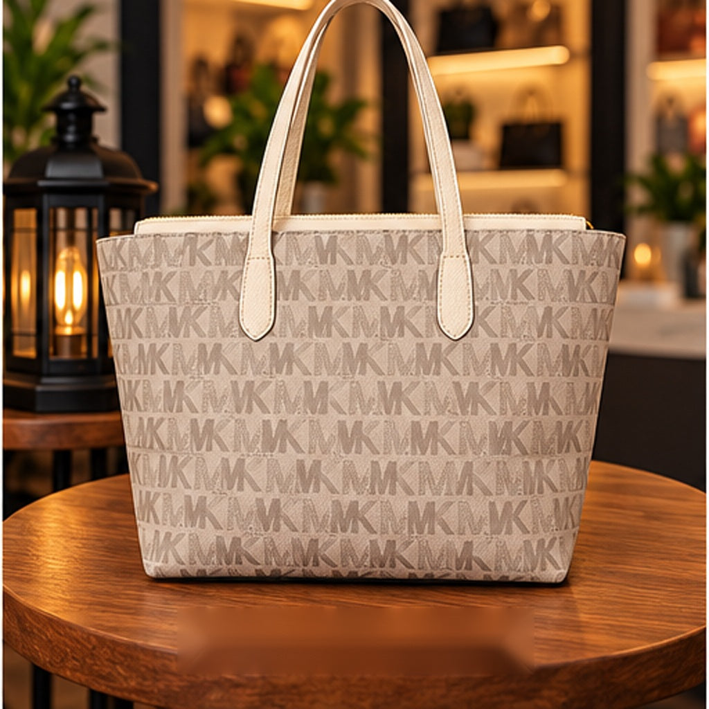 Bolsa Tote Monograma Lock Charm — Vista traseira off-white