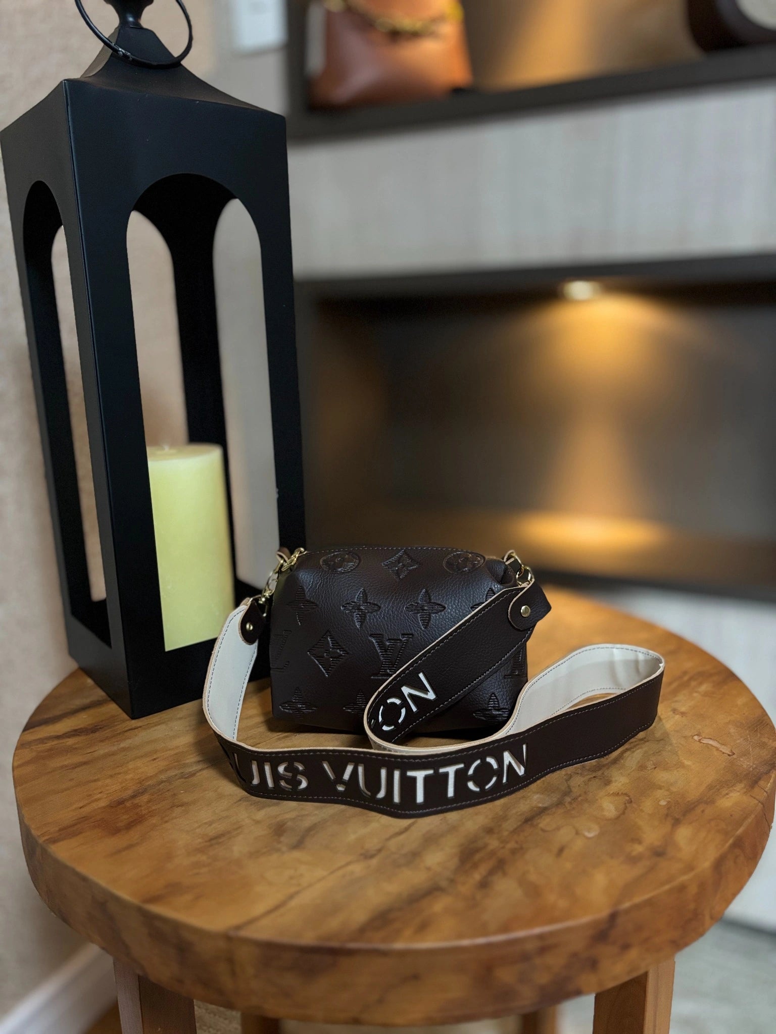 Bolsa Louis Vuitton Coussin Preta Monograma Empreinte